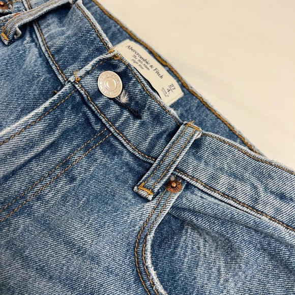 Hi Rise 80s Mom Jean Abercrombie - Picture 4 of 5